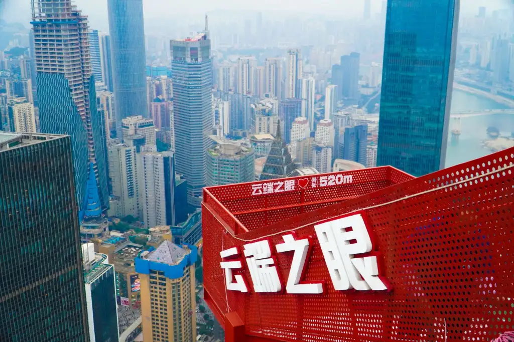 家用整理箱与储物柜的材质差异及适用场景分析