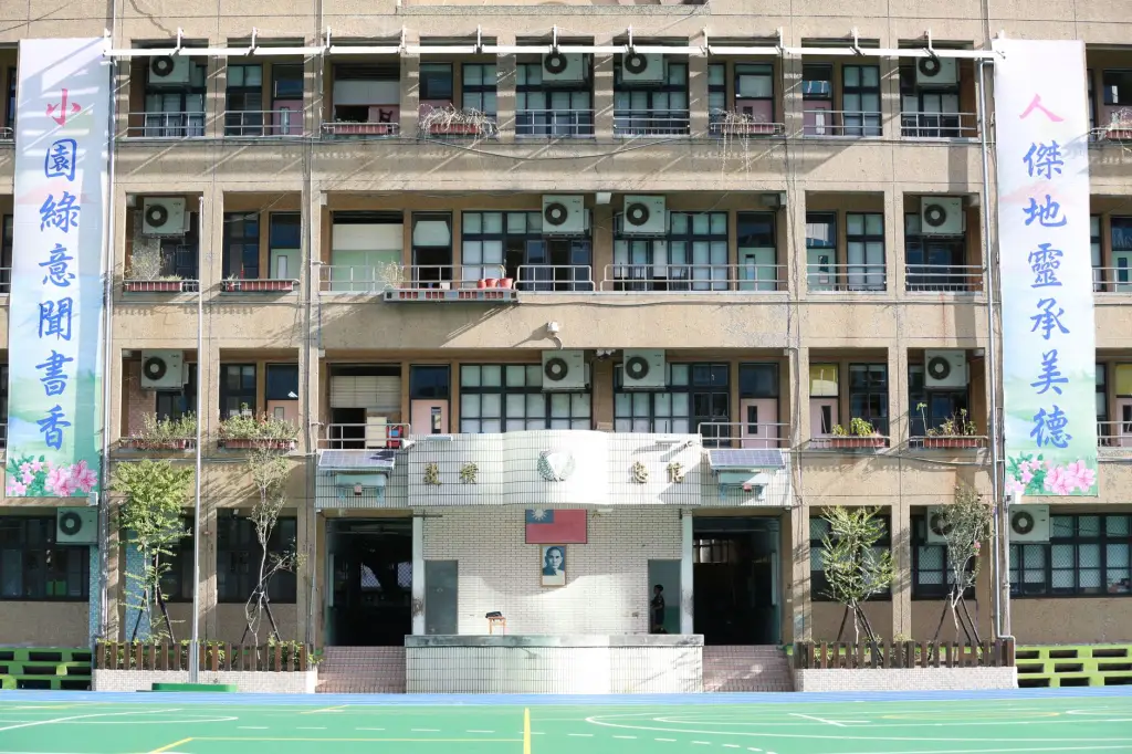 2025年家居收纳行业技术升级趋势与新材料应用分析